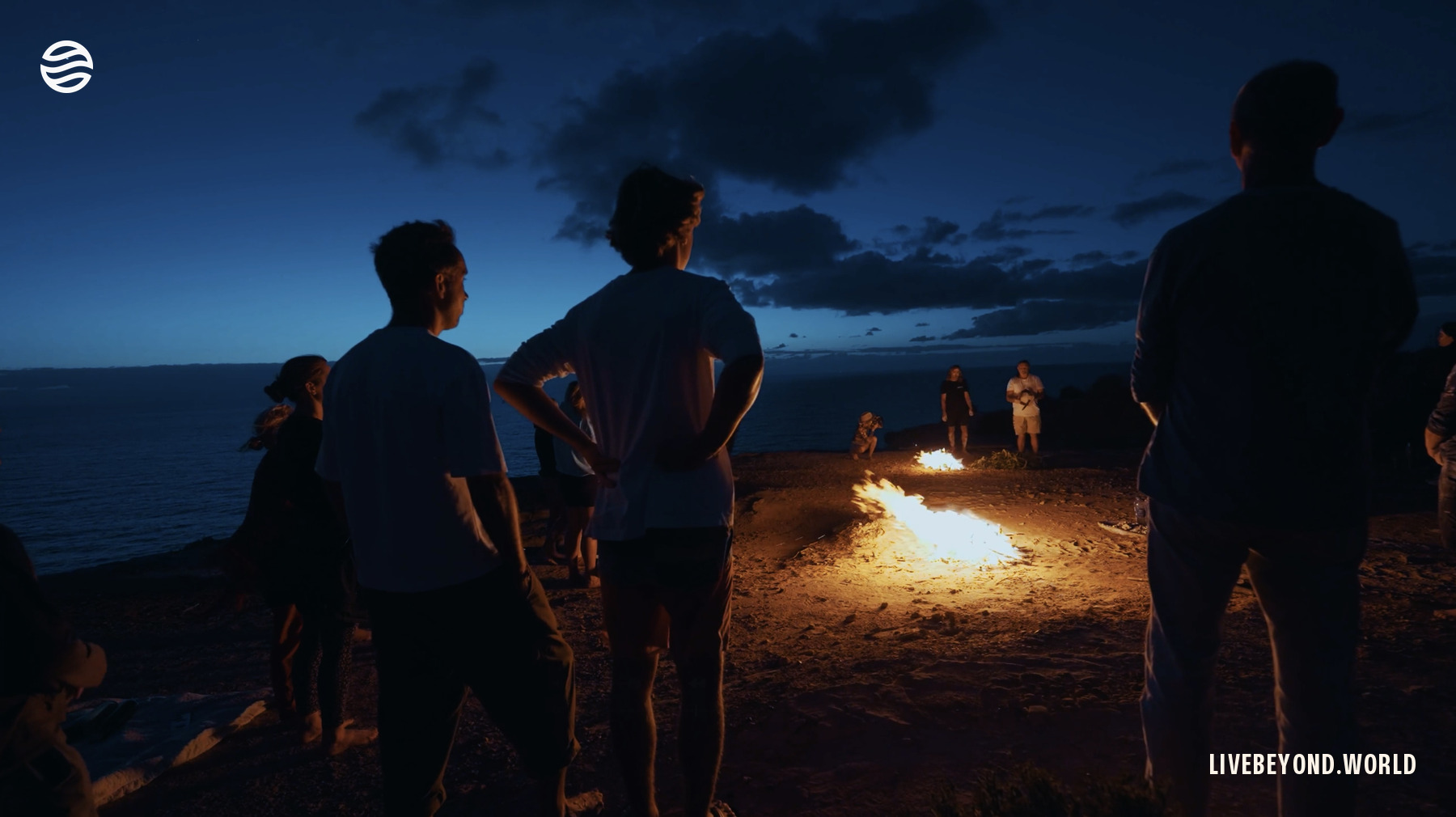 Un fuoco prima dell’alba, Australia