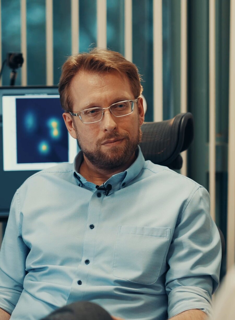 Jan Gruber in his lab at the National University of Singapore