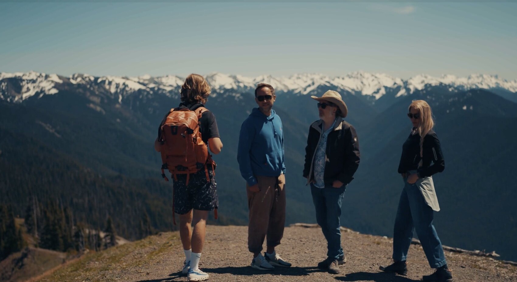 Marek und Aleksander auf dem Grat der Olympic Mountains mit Liz und Chris Parrish