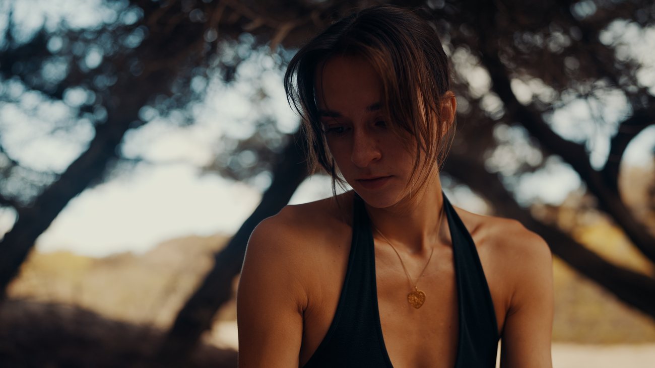 Mya Thieme — Presence