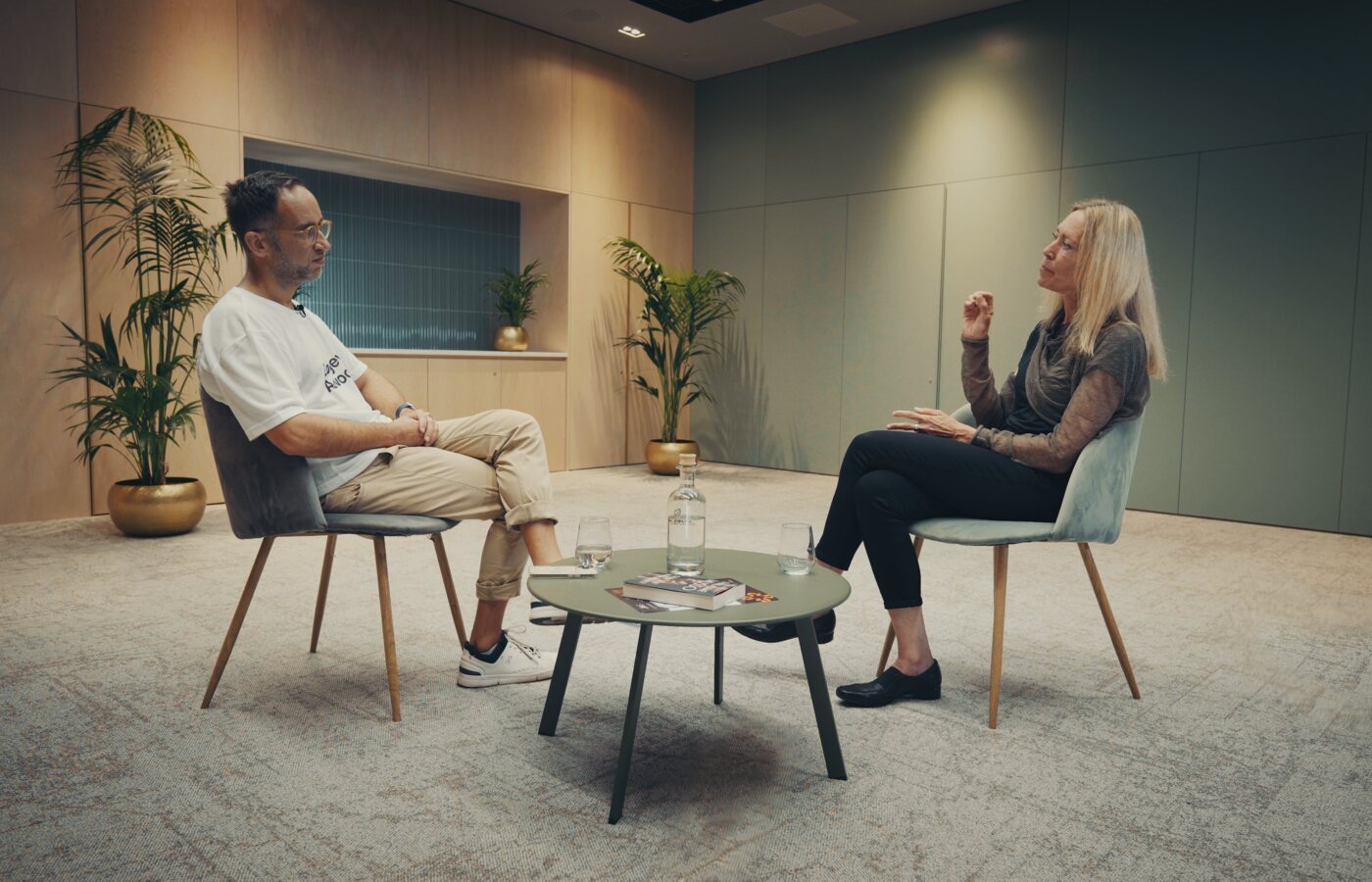 Tina Woods in conversation with Marek at the Longevity Summit